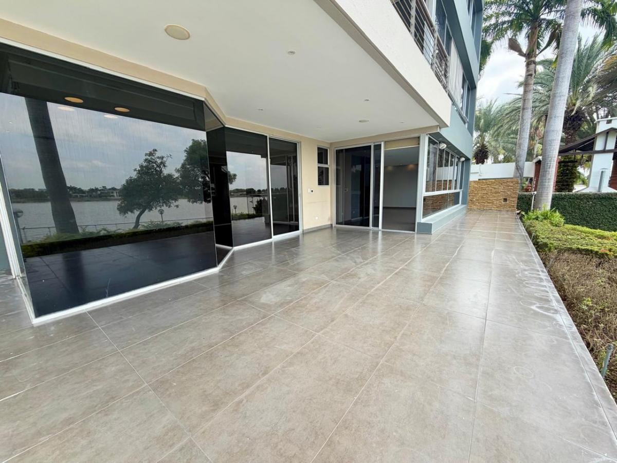 Departamento de Lujo Tipo Loft Al Pie del Río Babahoyo | Bellagio, Samborondón, Guayas — imagen 8
