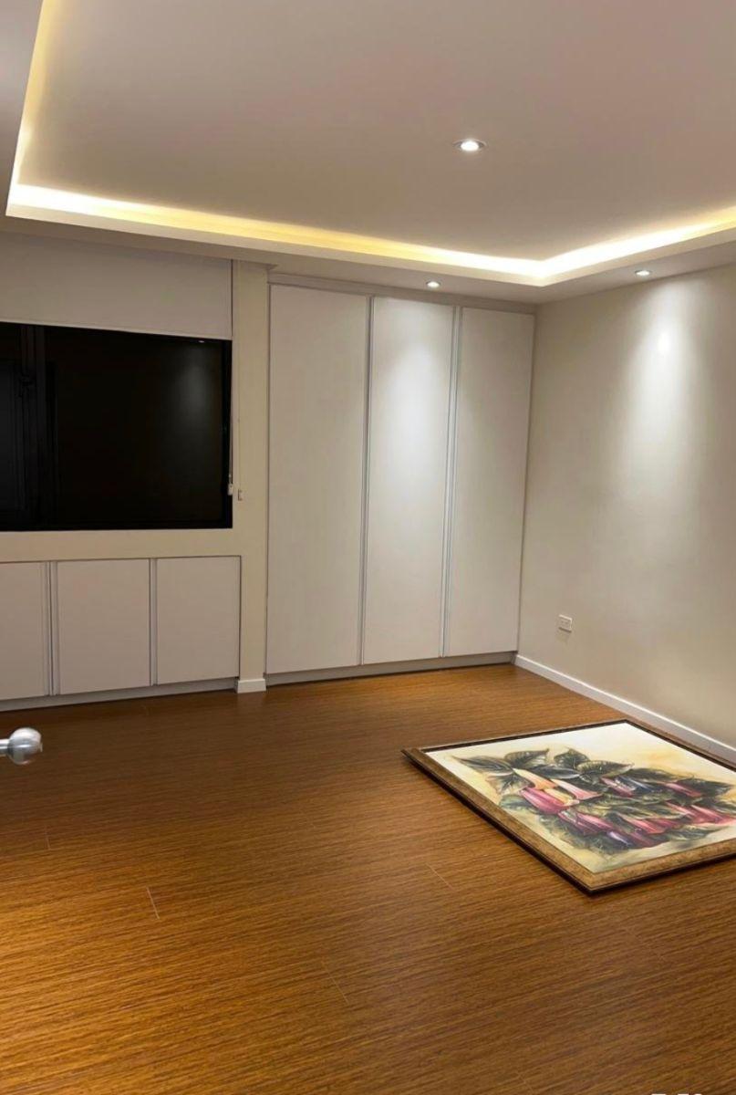 Vendo Departamento con Vista Espectacular - Sector González Suárez — imagen 6