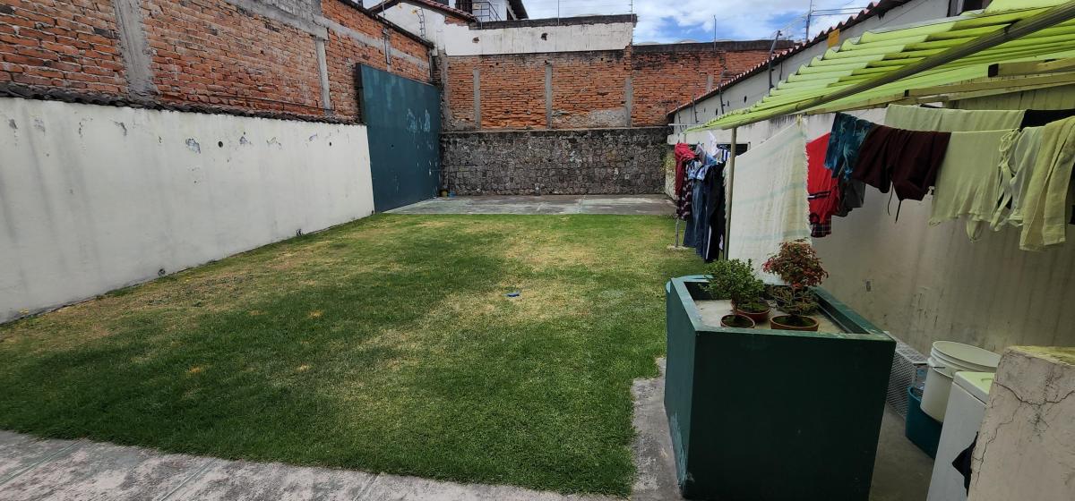 Venta Casa Centro Norte Sector El Pinar Amplia con Terreno Grande Posterior 4 Dorm. 430 Mt — imagen 8