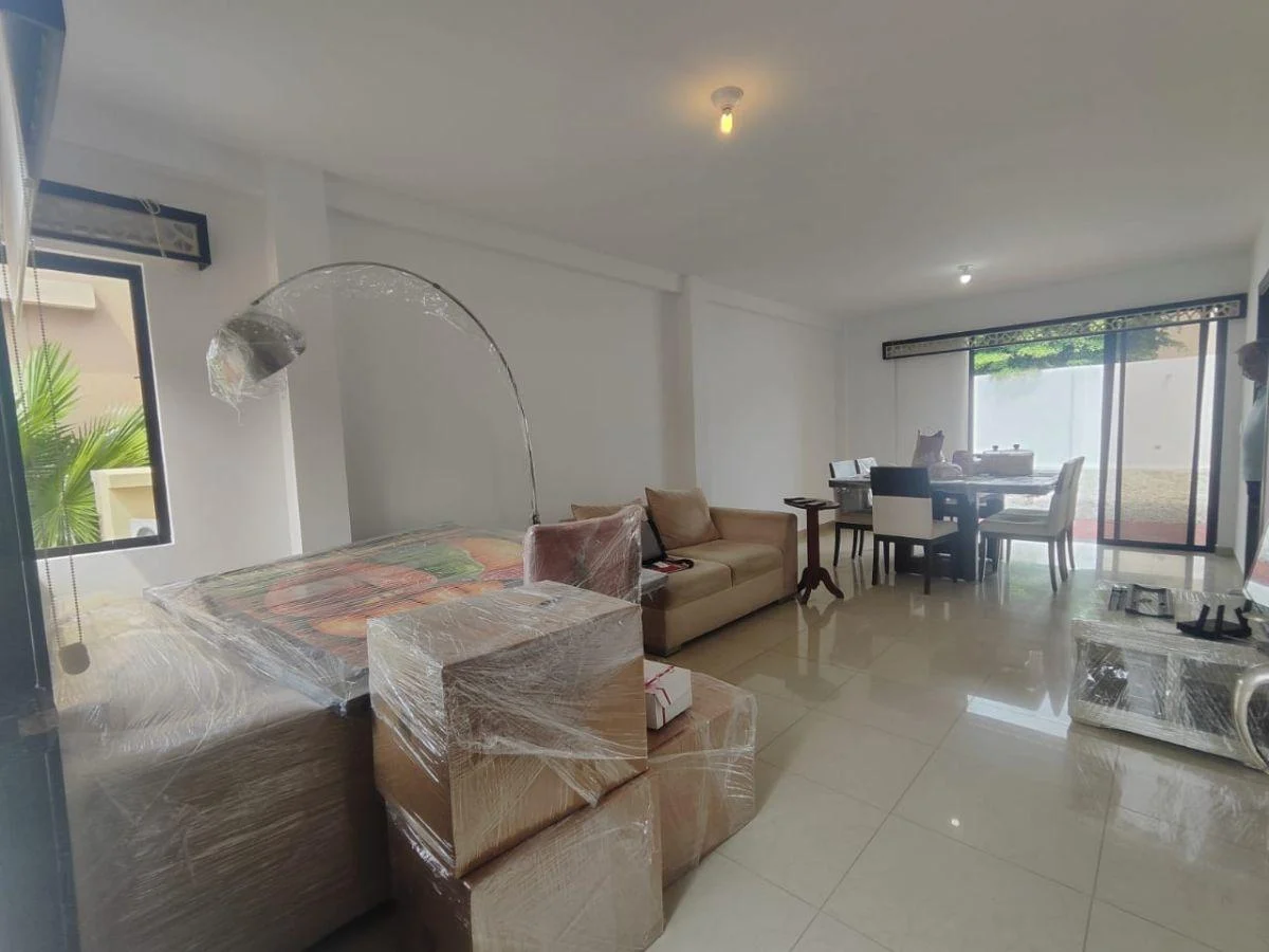 Venta Casa con 4 Habtc. en Ciudad Celeste - Y. Vásquez, Guayas — imagen 10