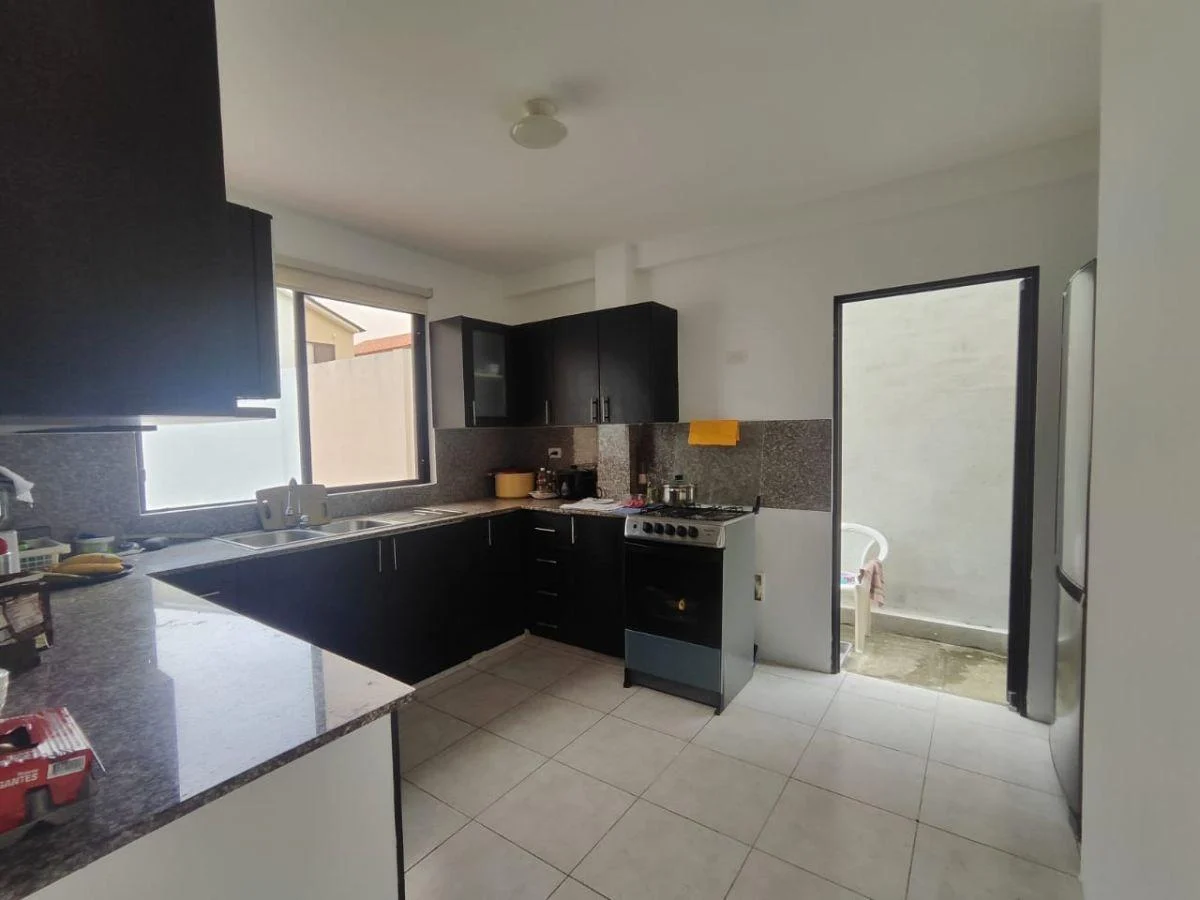 Venta Casa con 4 Habtc. en Ciudad Celeste - Y. Vásquez, Guayas — imagen 6