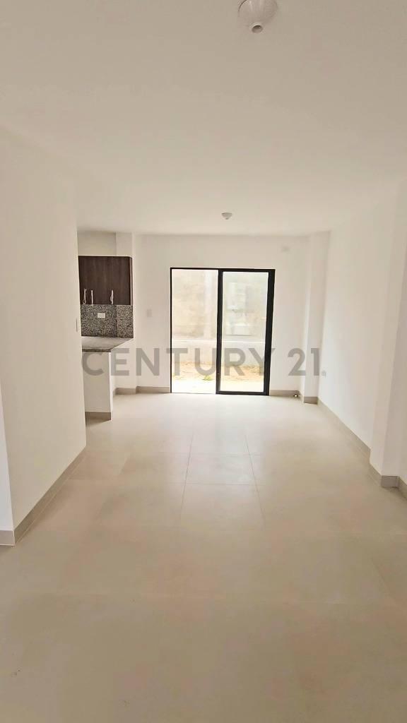 Amplia Casa de Estreno en Venta en Urb. Privada Narcisa Club, Guayas — imagen 10