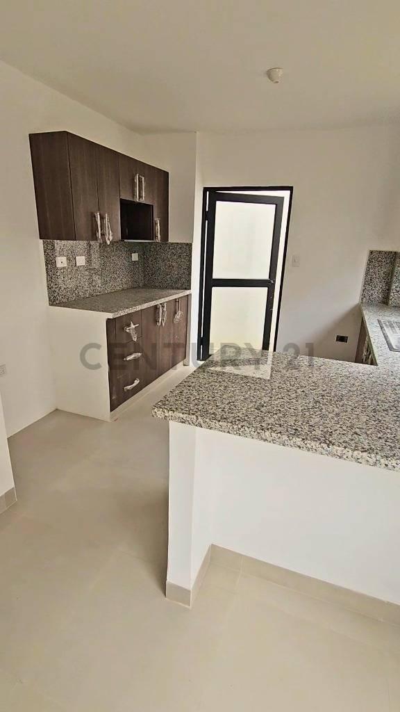 Amplia Casa de Estreno en Venta en Urb. Privada Narcisa Club, Guayas — imagen 9