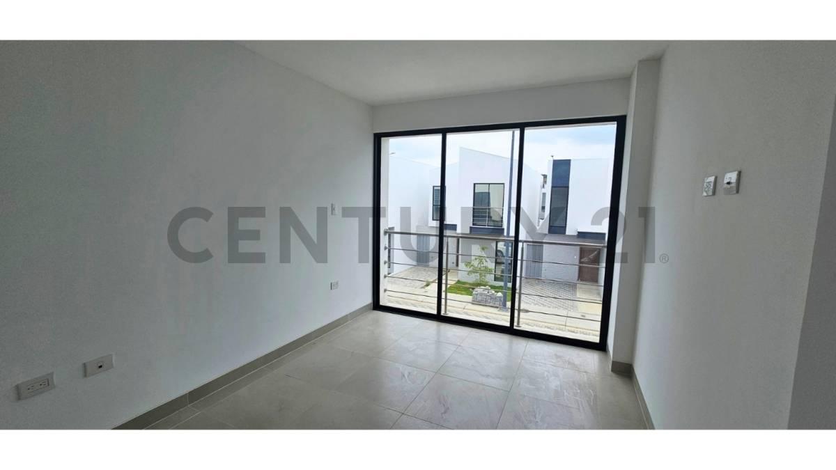 Amplia Casa de Estreno en Venta en Urb. Privada Narcisa Club, Guayas — imagen 8