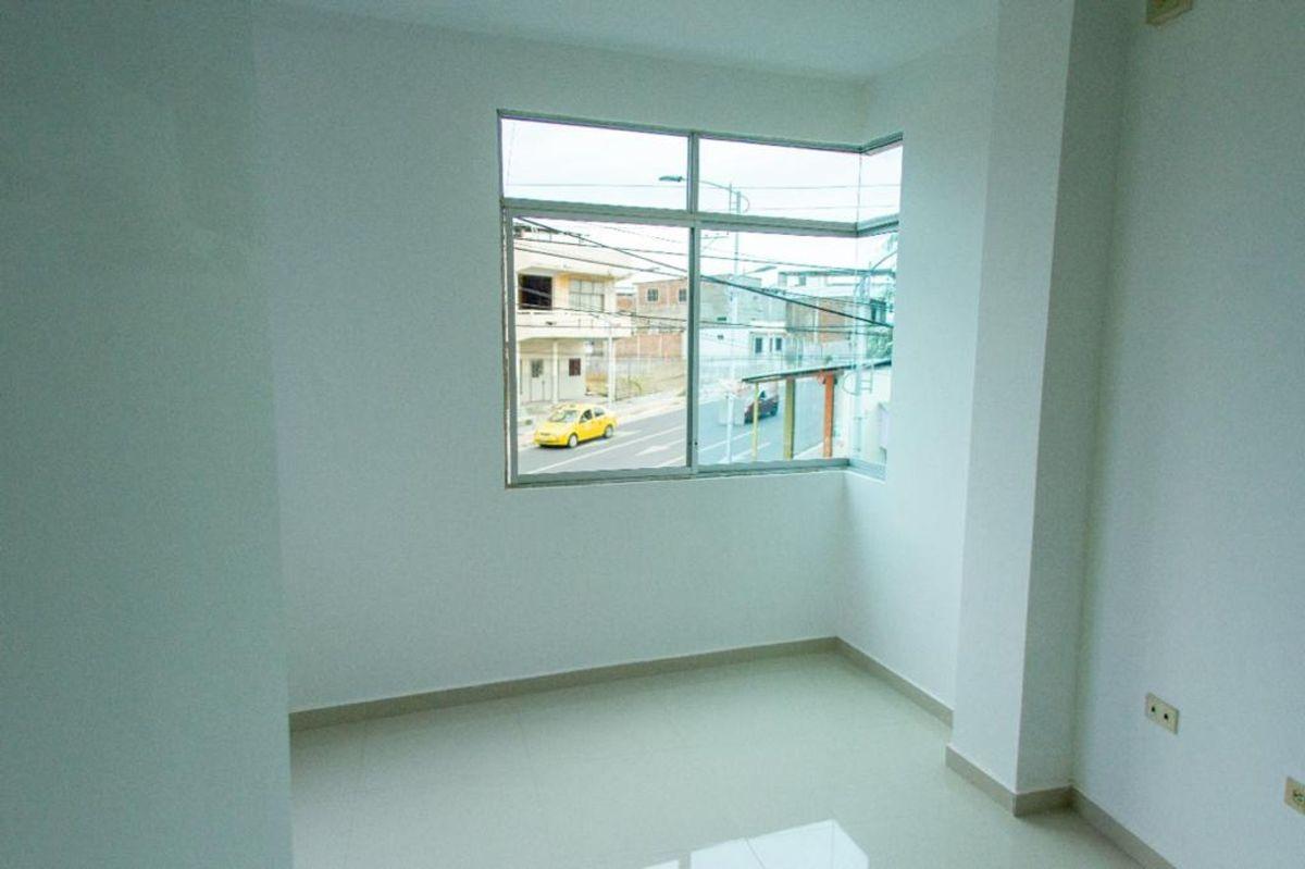 Edificio Comercial de Venta en Tarqui Manta, Manabí — imagen 8