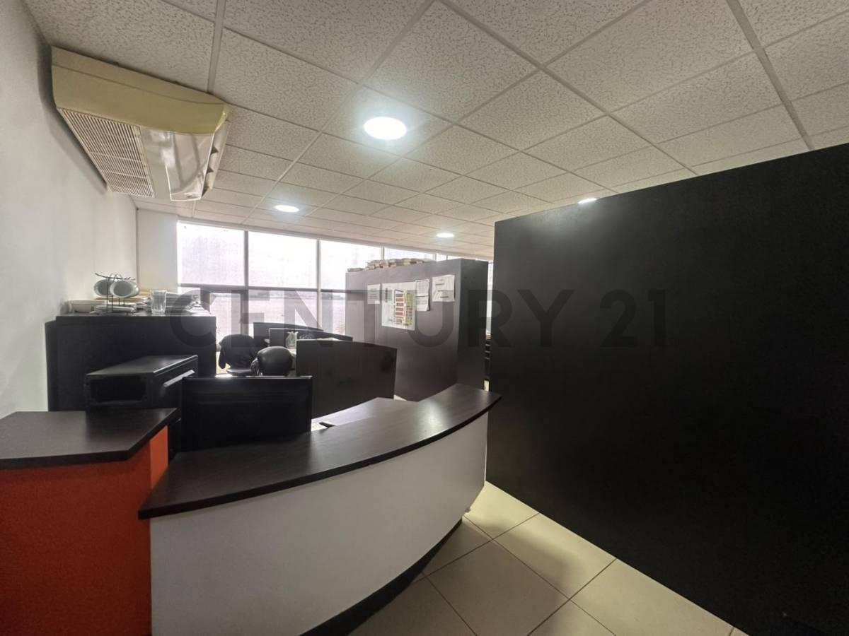 Amplia Oficina de Oportunidad con Vista Al Río en Venta, Pto Santa Ana, Guayas — imagen 6