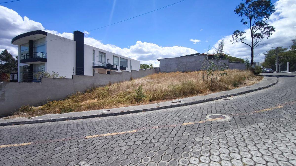 En Venta Terreno Exclusivo en Nayon, Urb Juan Montalvo — imagen 6