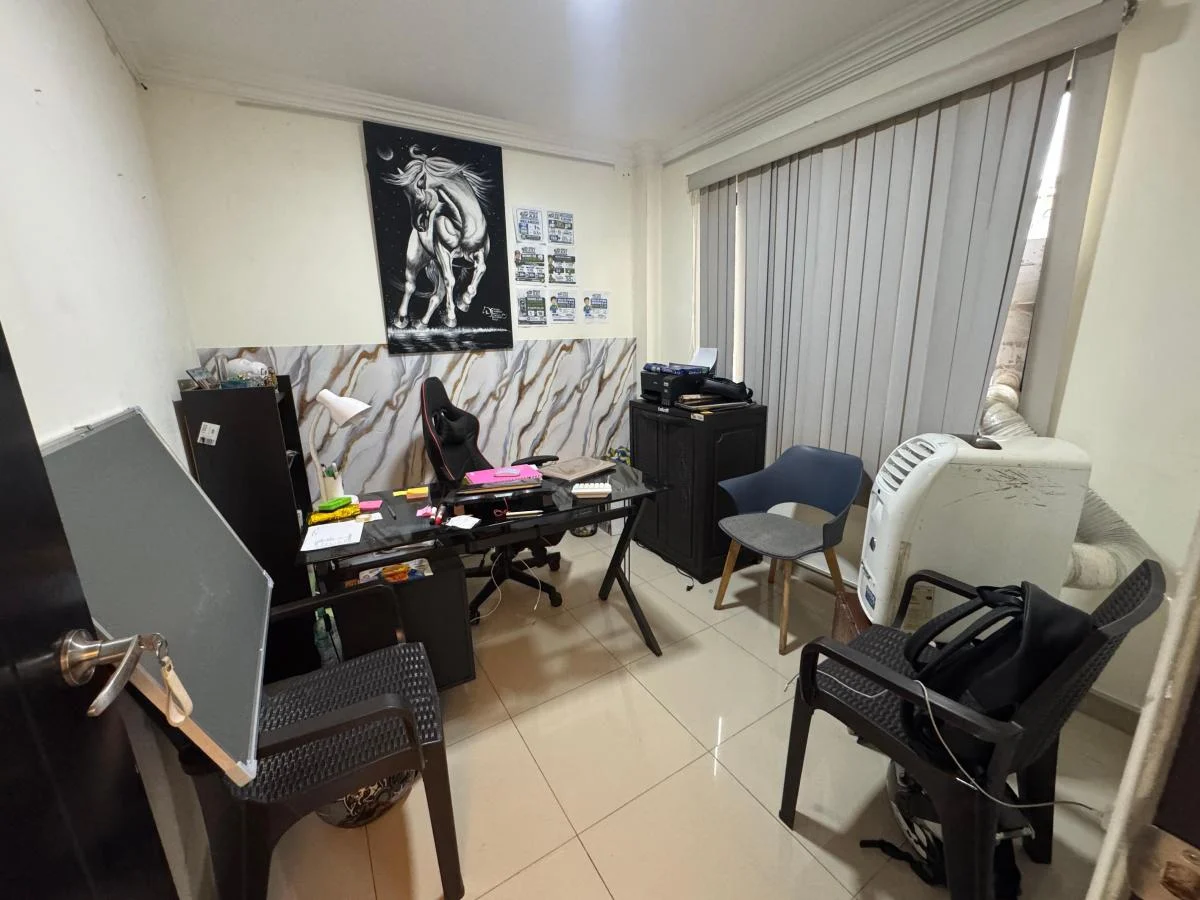 En Venta Casa de 4 Dorm. en Urb. La Romareda. Guayas — imagen 7
