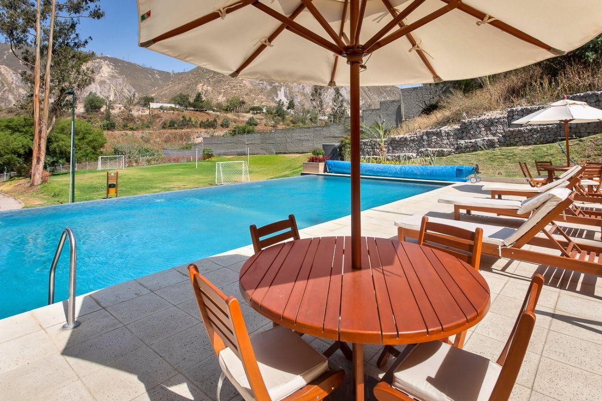 Pomasqui 4 Dorm. Piscina Gym — imagen 10