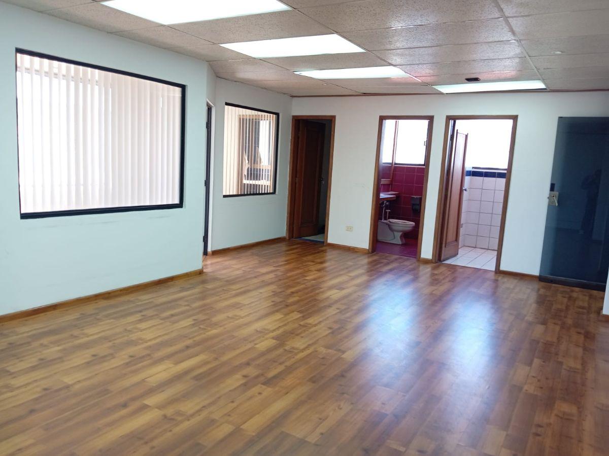 Oficina Venta 130 m² Av Sector Jipijapa — imagen 4