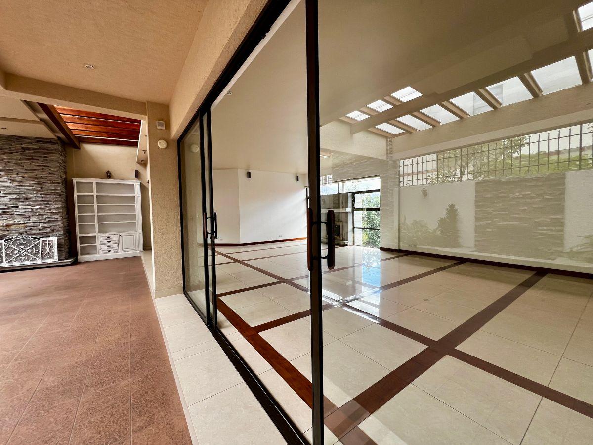 En Venta Departamento de Tres Dorm. con Terraza 318 M²– Cumbayá — imagen 6