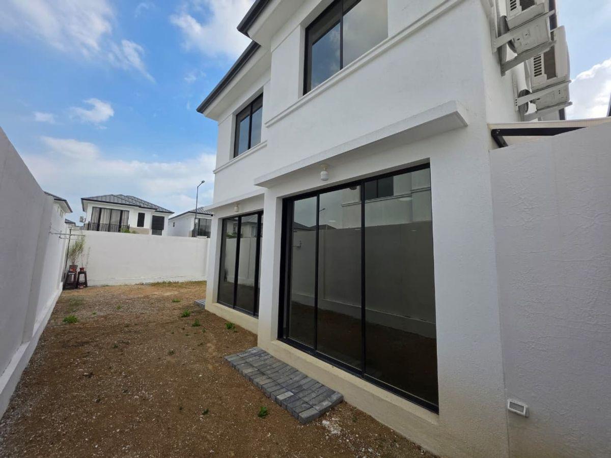 Oportunidad Única en Alba del Bosque Venta de Casa en Via a La Costa, Guayas — imagen 9