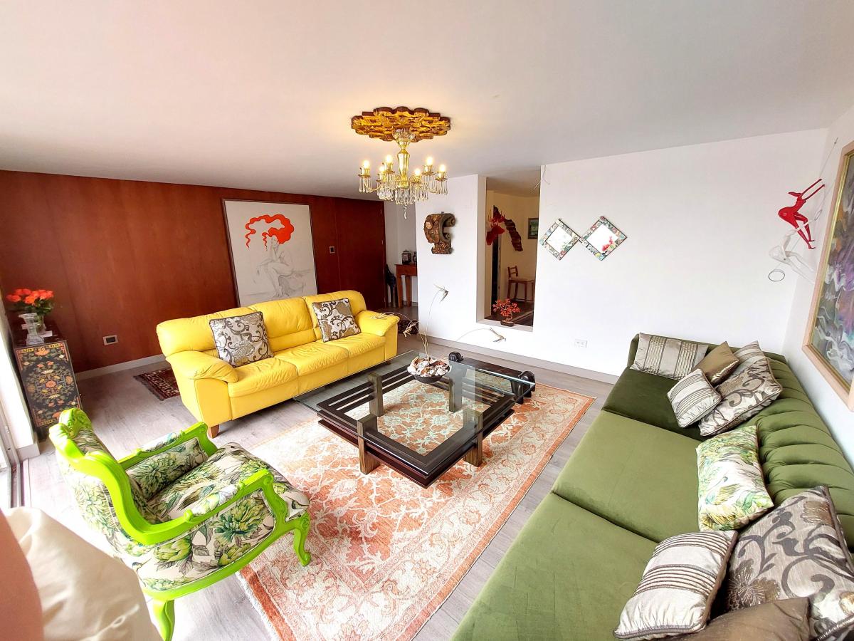 Oportunidad de Inversión – Vendo Amplia Casa Independiente con 3 Departamentos Calle Las Palmeras — imagen 9