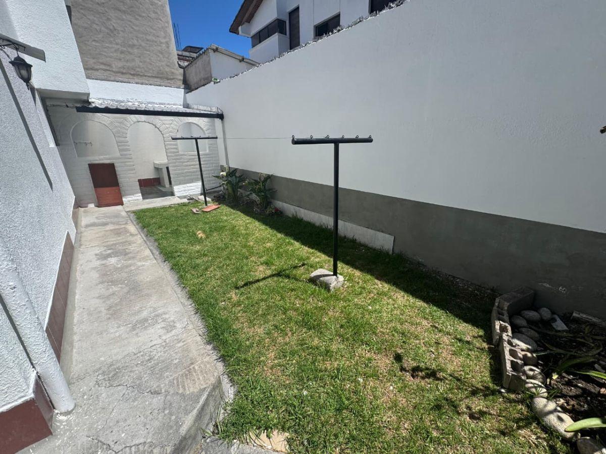 Vendo Casa con Jardin Privado Sector El Condado Conjunto Privado — imagen 10