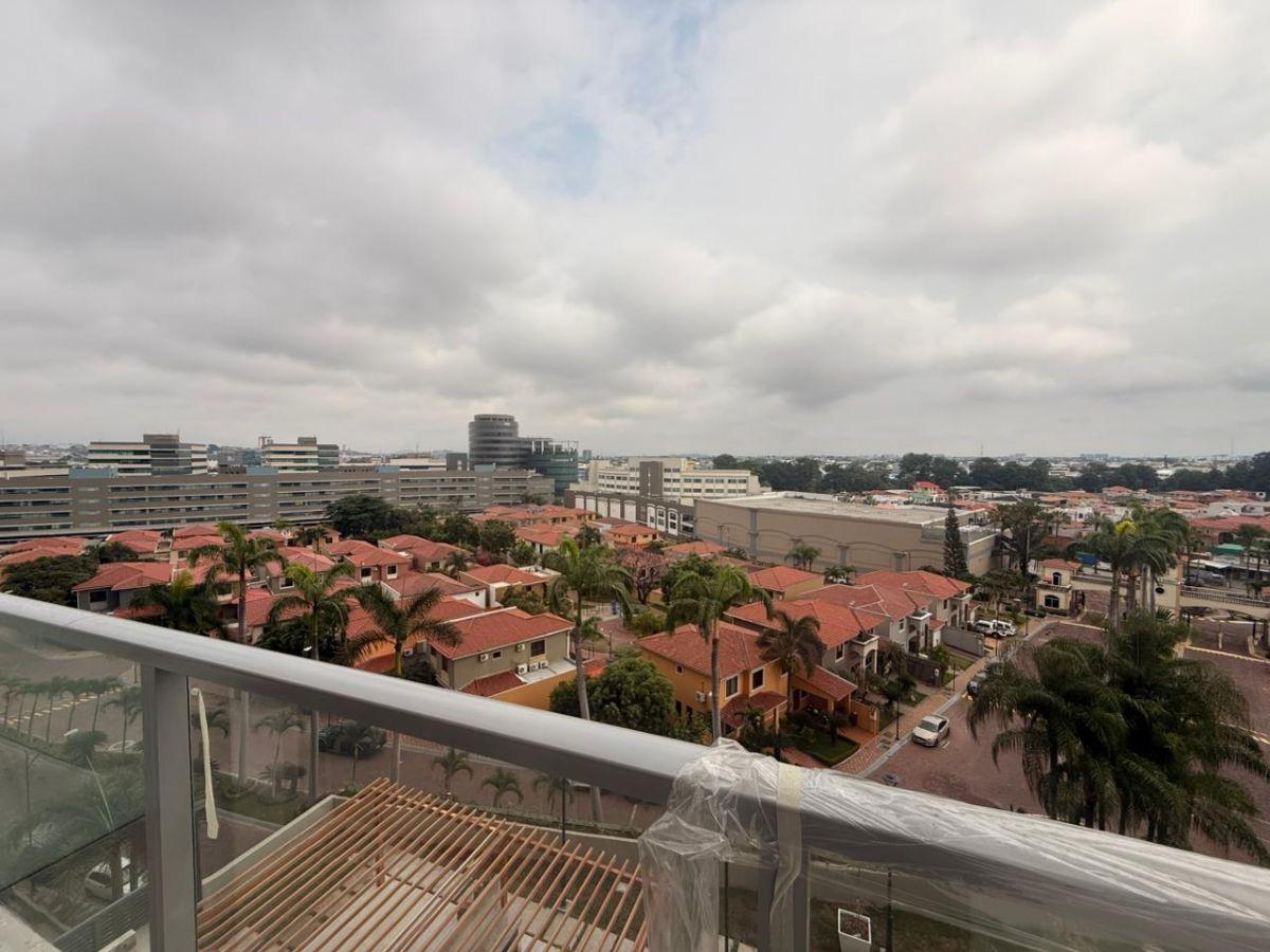 Oportunidad Venta, Suite Dos Ambientes en Condominio Santa Fe Towers Urb Ciudad Colon Norte de Gye, Guayas — imagen 10