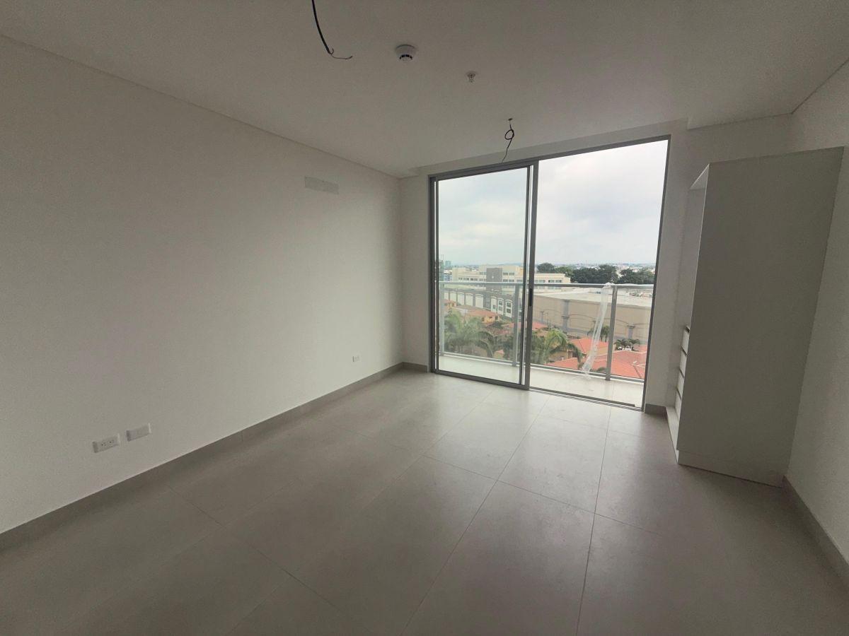 Oportunidad Venta, Suite Dos Ambientes en Condominio Santa Fe Towers Urb Ciudad Colon Norte de Gye, Guayas — imagen 5