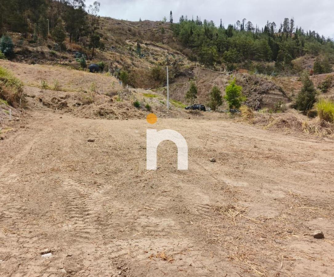 Terreno Plano de 3.200 m² en Venta en Javier Loyola, Cerca de La Unae — imagen 8