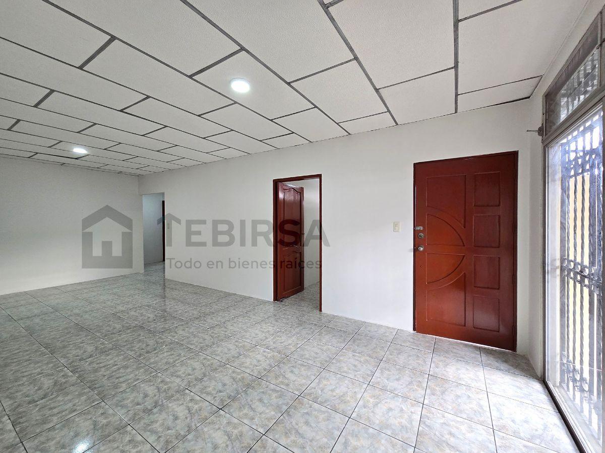 Casa en Venta de 1 Planta, 3 Dorm. y Garaje - Alborada 10 Ma Etapa, Frente a Parque Álamos Norte, Guayas — imagen 6