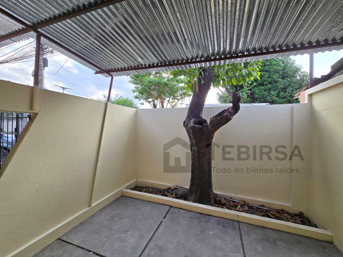 Casa en Venta de 1 Planta, 3 Dorm. y Garaje - Alborada 10 Ma Etapa, Frente a Parque Álamos Norte, Guayas — imagen 5