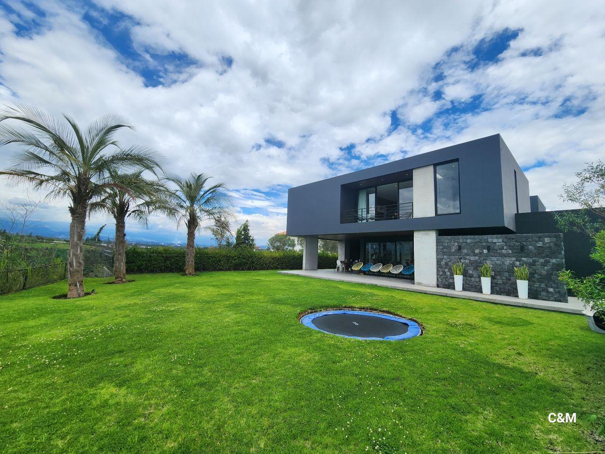 Venta Hermosa Casa de Lujo – Urb. El Ingenio, Puembo — imagen 8
