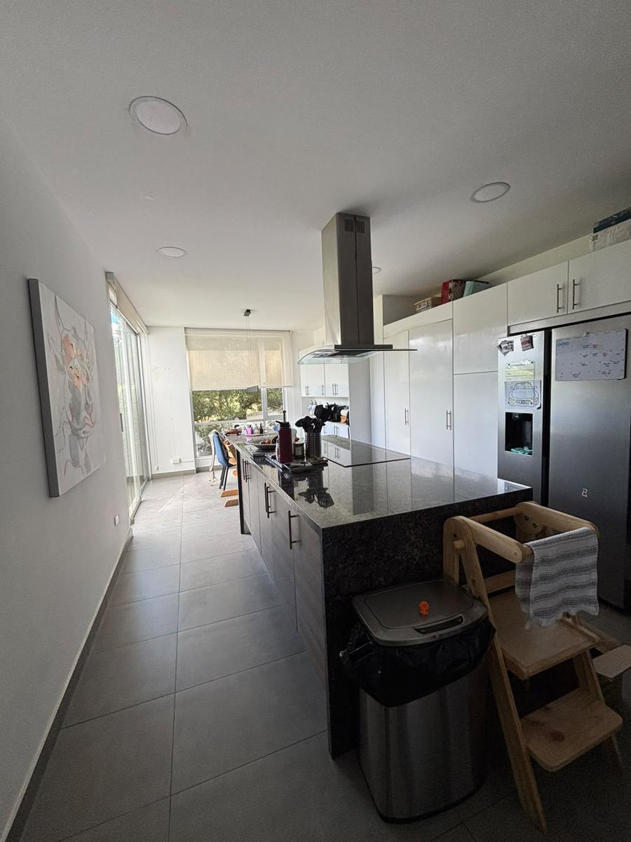 Departamento de Venta Ubicado Dentro de Urbanización Cerrada en Cumbayá, Sector Cervecería — imagen 8