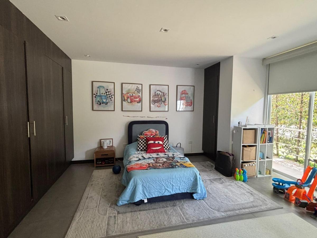 Departamento de Venta Ubicado Dentro de Urbanización Cerrada en Cumbayá, Sector Cervecería — imagen 3