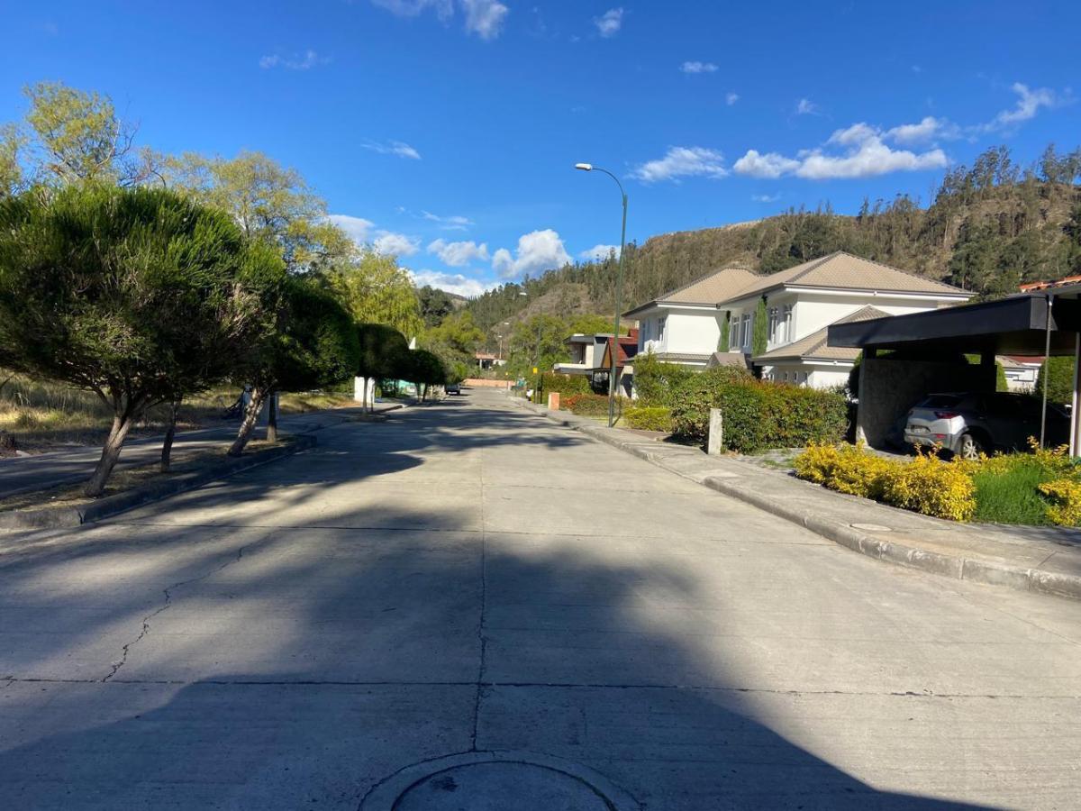 Terreno en Urbanización Privada, Challuabamba, Azuay — imagen 8