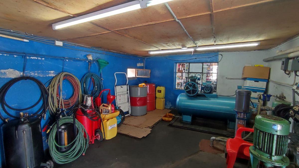 Venta Lavadora de Autos + Vivienda - Latacunga, Cotopaxi — imagen 7
