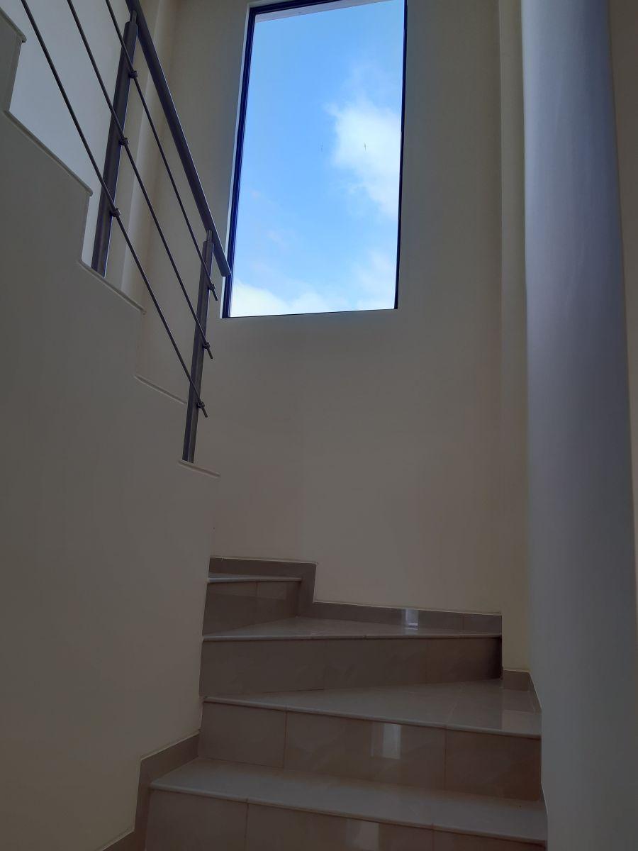Casa Esquinera de Estreno en Venta en Mallorca Village, Guayas — imagen 8