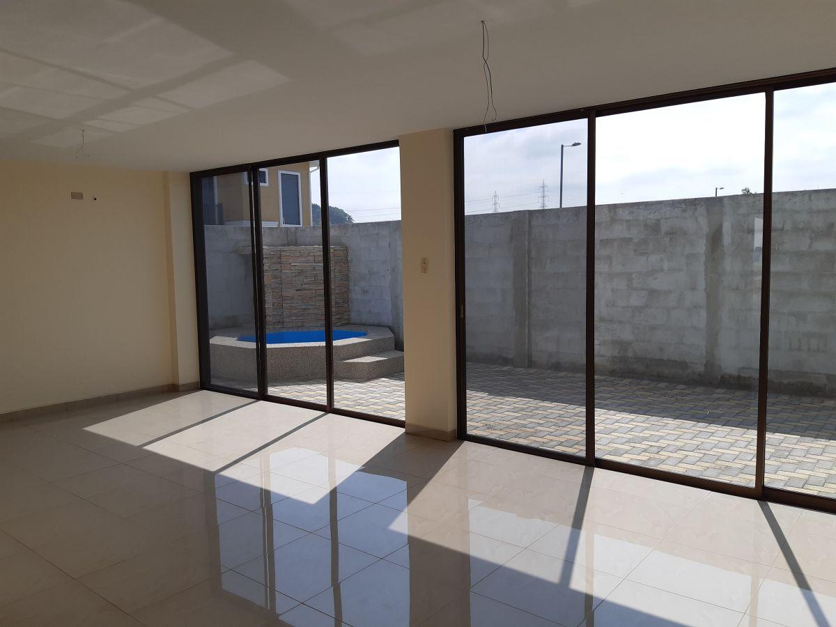 Casa Esquinera de Estreno en Venta en Mallorca Village, Guayas — imagen 6
