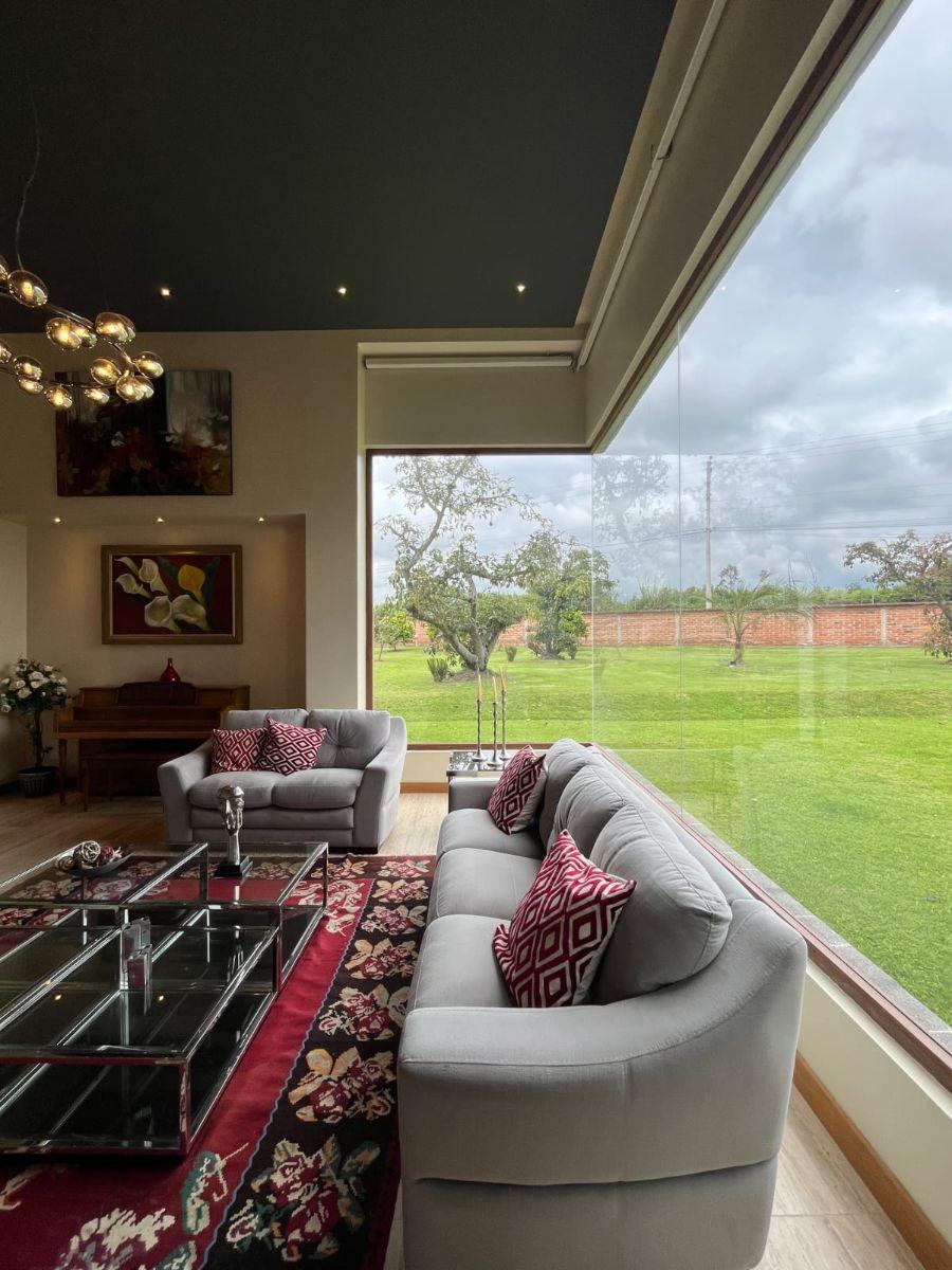️exclusiva Residencia de Lujo en Venta️ con 15000 m² de Terreno - Sector Puembo — imagen 6
