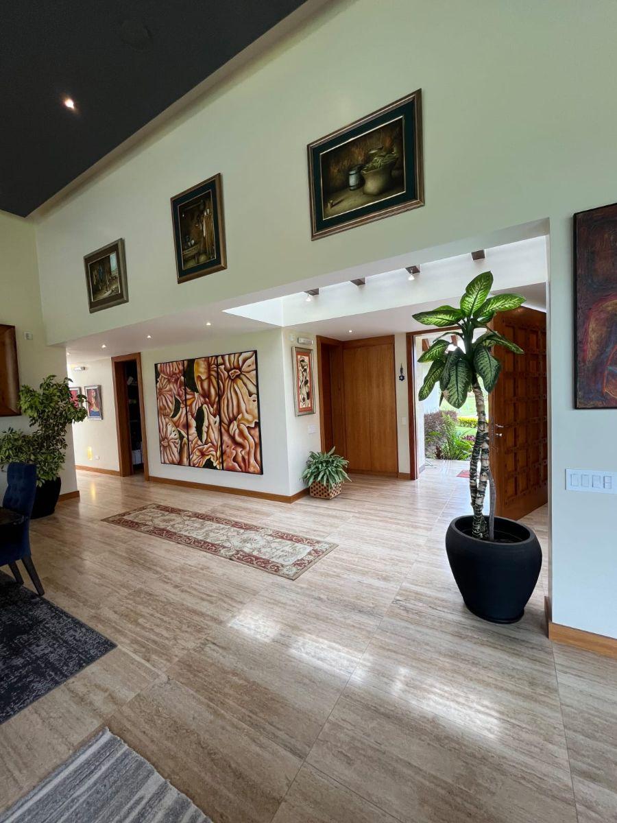 ️exclusiva Residencia de Lujo en Venta️ con 15000 m² de Terreno - Sector Puembo — imagen 3