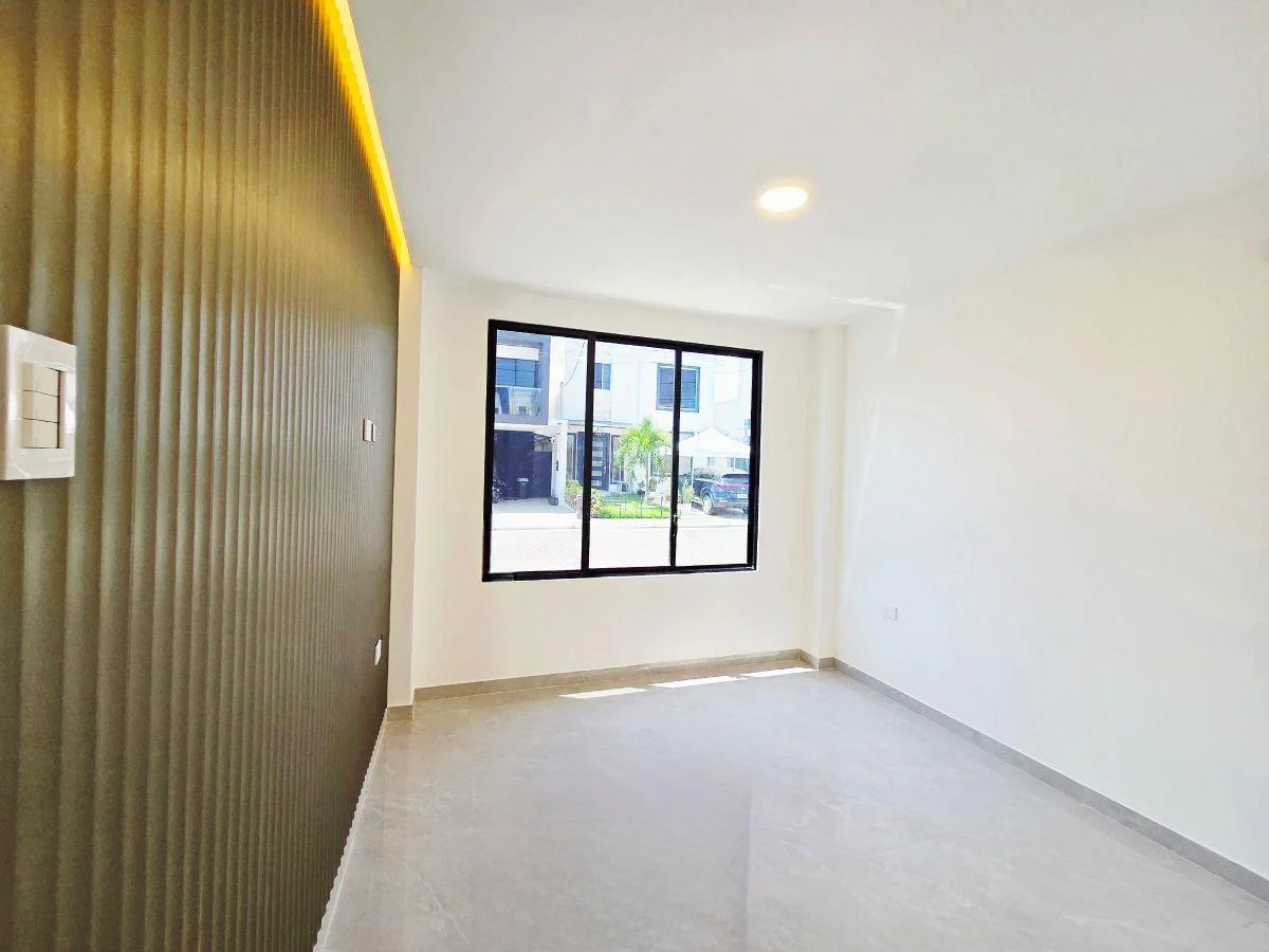 Venta de Estreno Casa Urb. San Antonio Via a Samborondon, 3 Dorm. Guayas — imagen 7