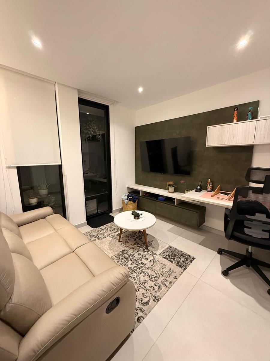 Departamento con Jardín de Venta en Cumbaya — imagen 4