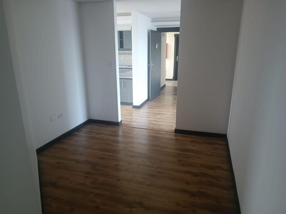 Departamento de Venta a Pasos de 6 de Diciembre Cerca Colegio de America — imagen 6