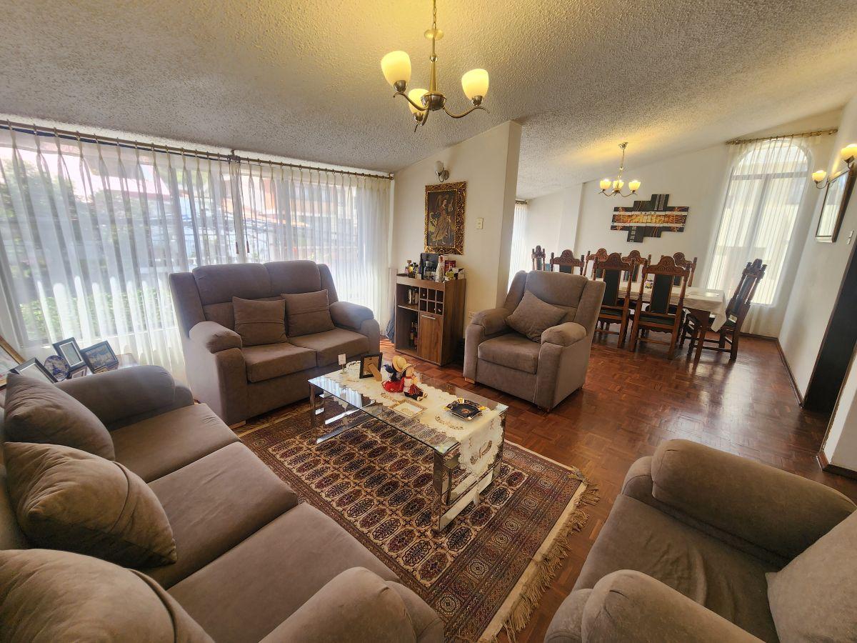 Venta Casa El Batan Independiente Guanguiltagua 480 m Construccion 3 Departamentos Independient — imagen 3