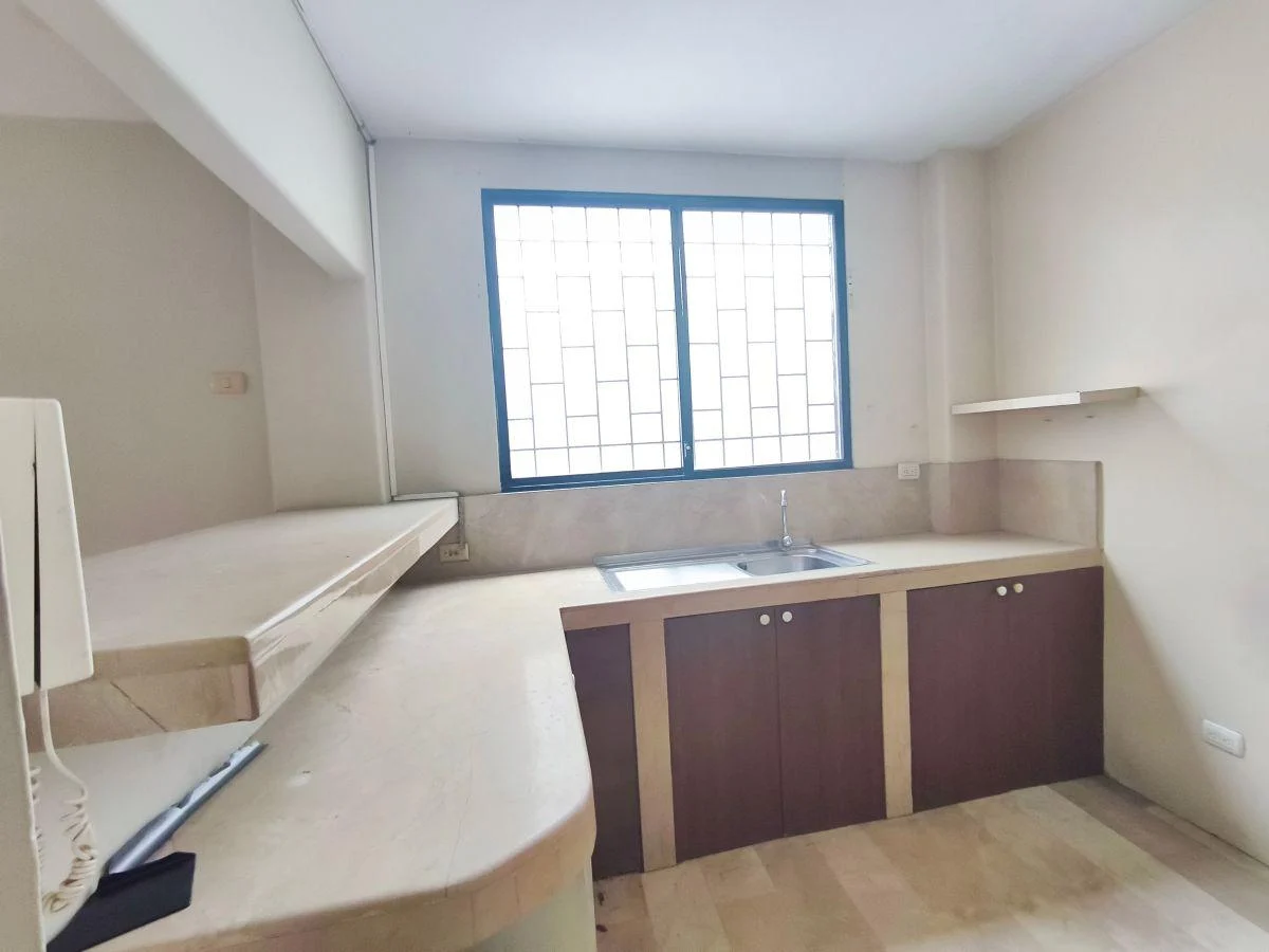 Casa Rentera 3 Pisos en Kennedy Norte | 3 Unidades | Ideal Para Inversionistas. A. Marin, Guayas — imagen 9