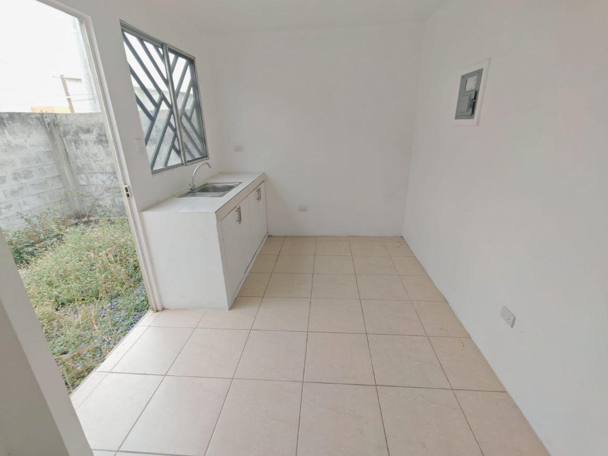 Casa Esquinera en Venta | Urbanización Bellavita, Vía a La Costa | 3 Dorm. (Wm), Guayas — imagen 8