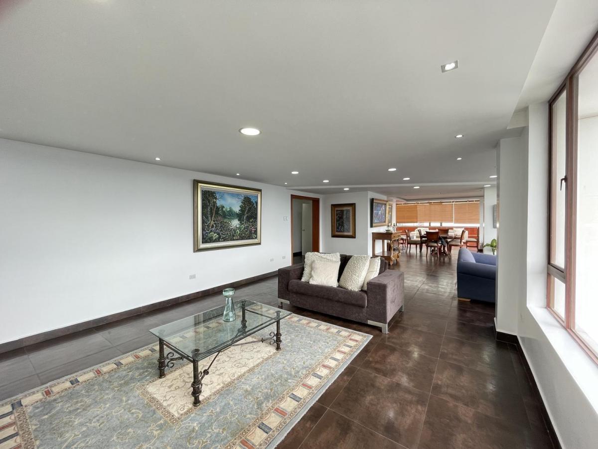 Penthouse Duplex de Venta o Renta en Quito Sector Av Gonzalez Suarez — imagen 6