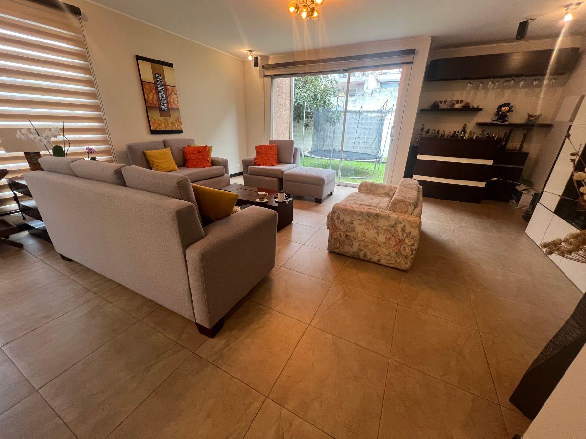 Venta, Amplia Casa con Jardín en Tumbaco con Excelente Ubicación — imagen 10