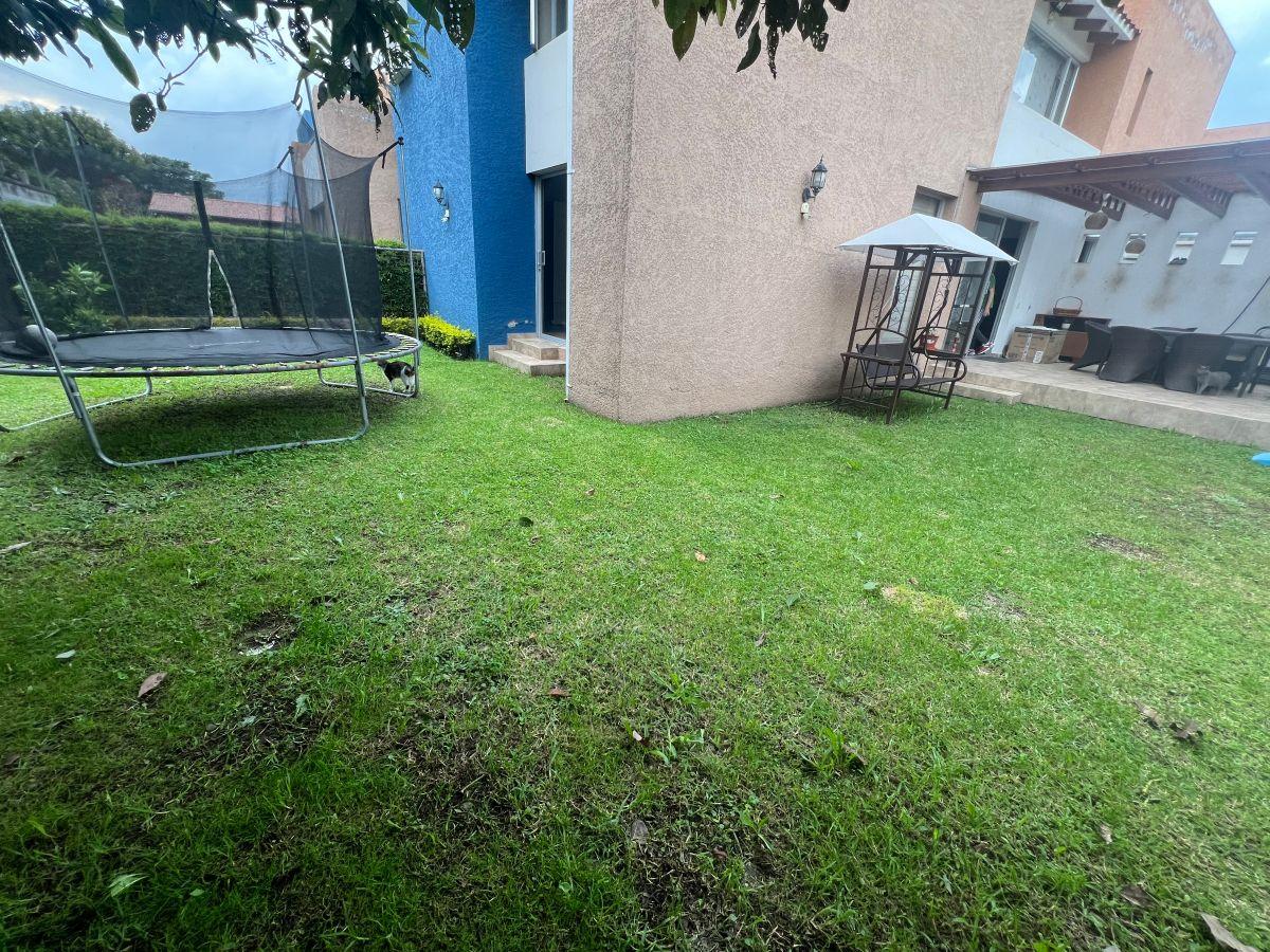 Venta, Amplia Casa con Jardín en Tumbaco con Excelente Ubicación — imagen 5