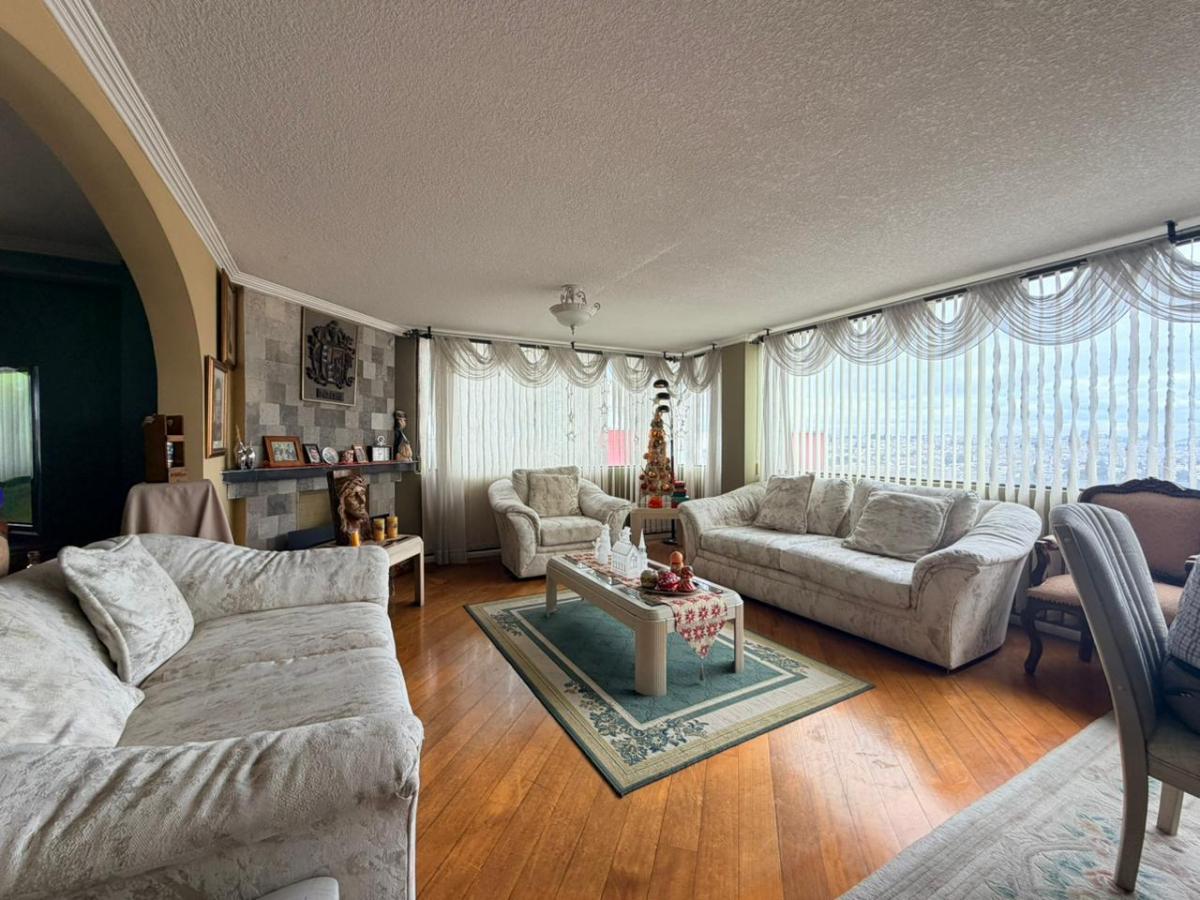 En Venta Amplio Departamento con Hermosa Vista Sector El Bosque — imagen 8