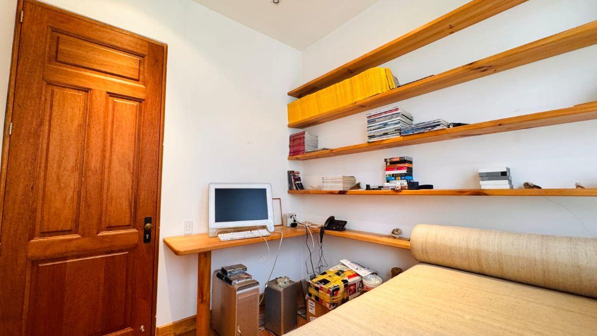 Penthouse Remodelado 239 m² + Terraza | Doble Altura en La Floresta — imagen 3