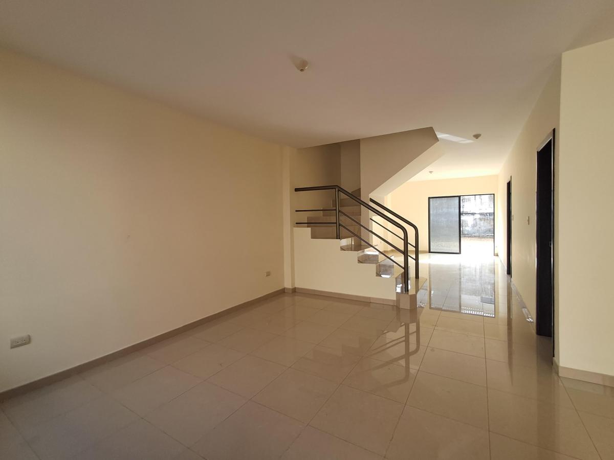 Casa de Estreno Esquinera en Venta Urbanizacion Lomas del Bosque, Guayas — imagen 6