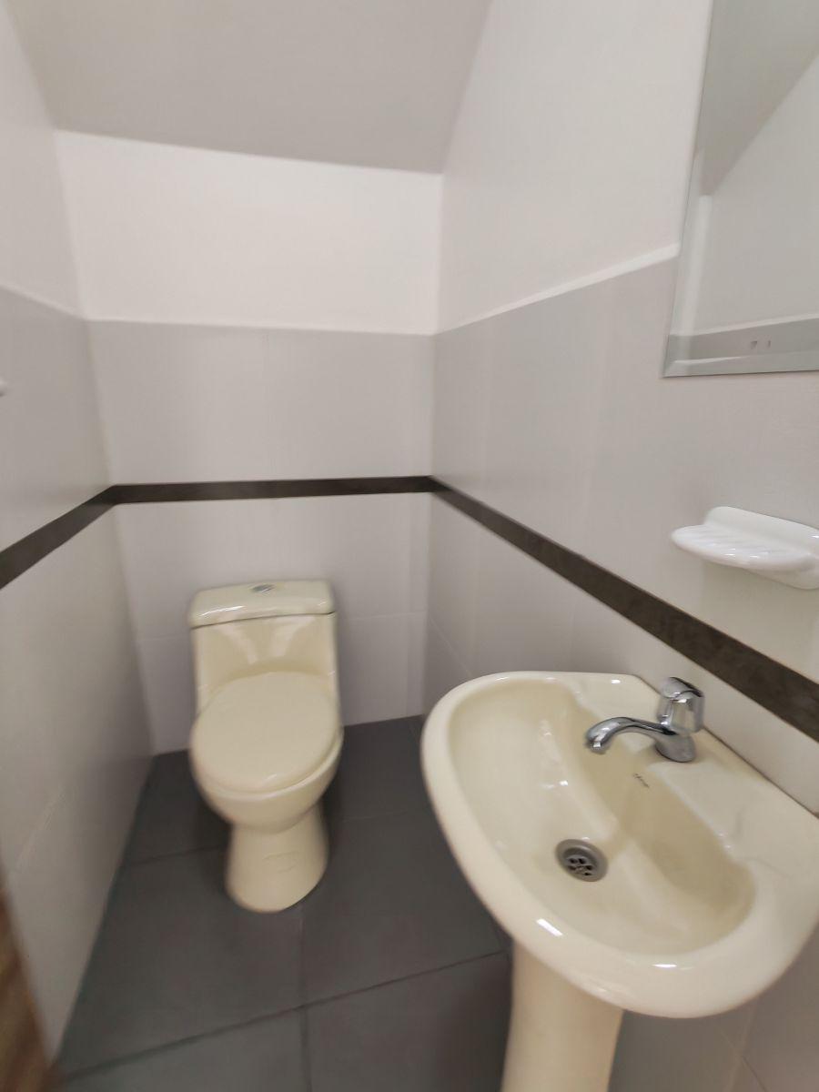 Casa a La Venta Urbanización Privada Ricaurte, Azuay — imagen 6