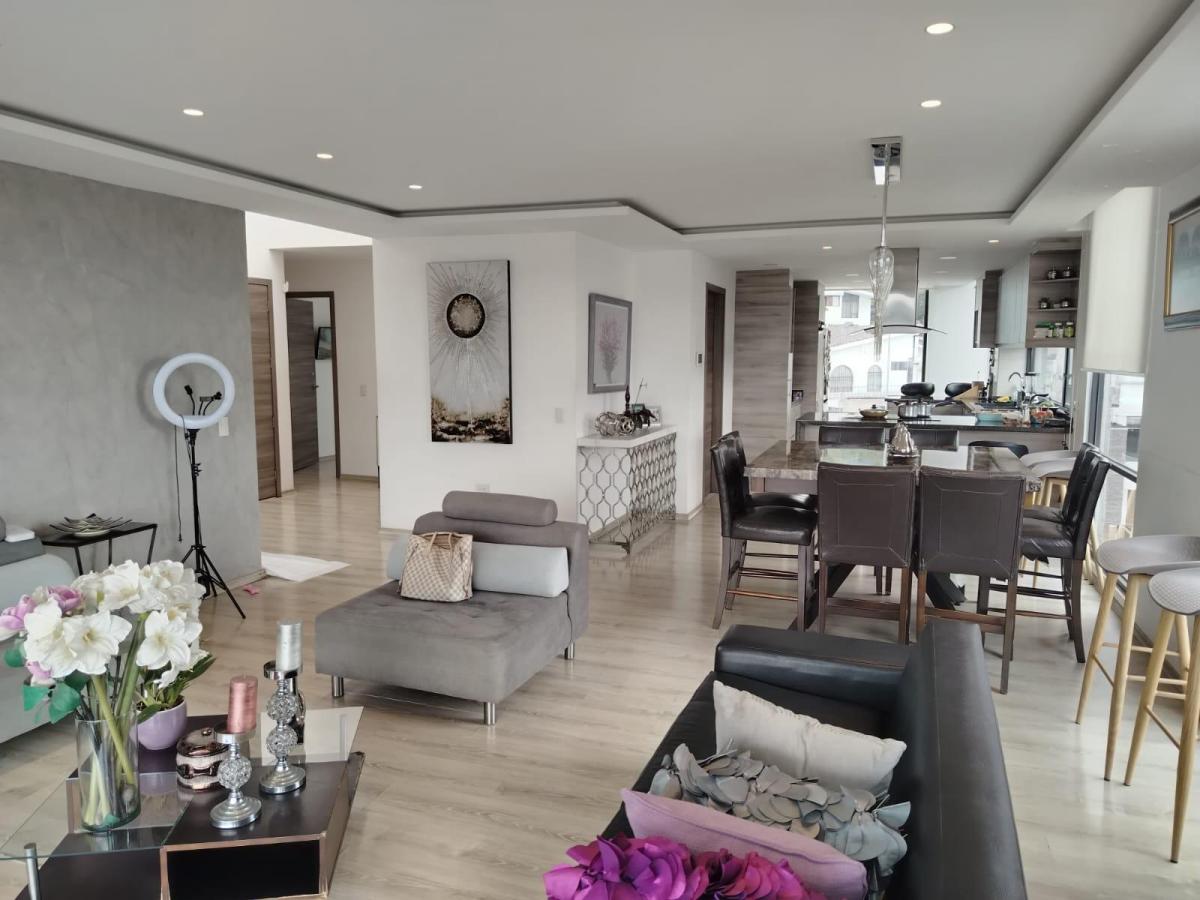 Quito Tenis - Penthouse de 196 m² con Acceso Directo por Ascensor y Terraza Apergolada — imagen 6