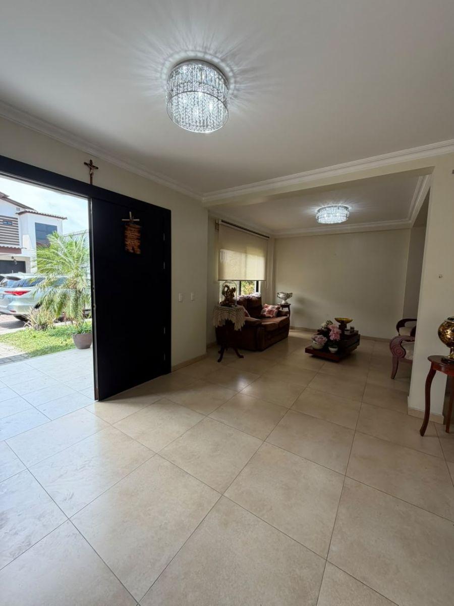 Casa Esquinera en Venta en Ciudad Celeste | 4 Dorm. | Piscina | $279.000 Negociables, Guayas — imagen 9