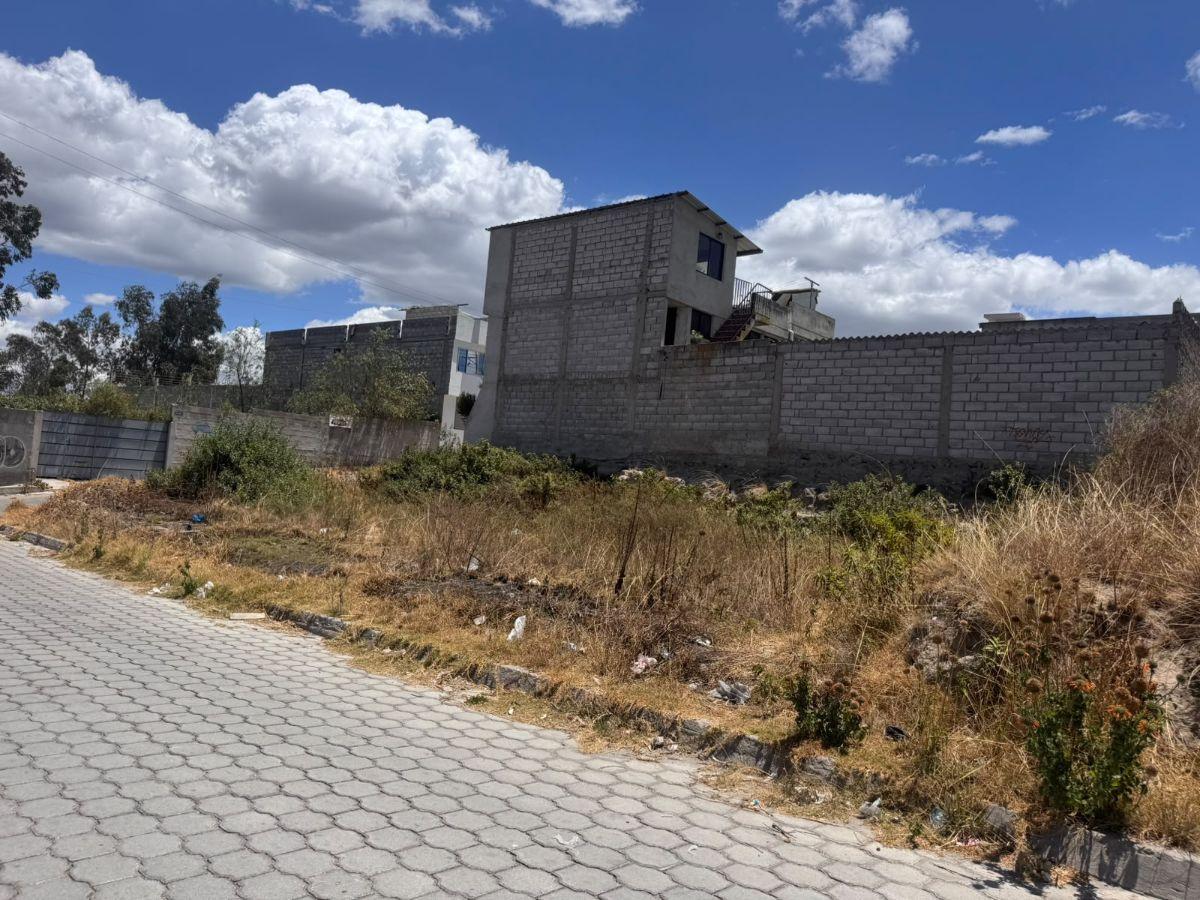 Terreno Esquinero de 238.78 m² La Tola Calderon — imagen 5