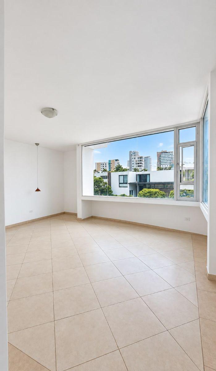 En Venta Casa de Cuatro Dorm. Frente Al Mar 500 m² - Manta, Manabí — imagen 7