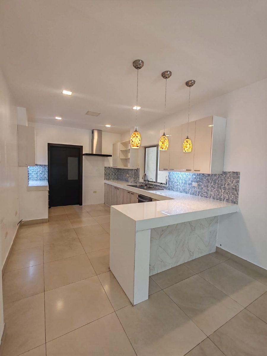 Venta Casa Moderna | Puerto Azul | 3 Dorm. con Baño Privado | Terreno de 270 m² (Wl), Guayas — imagen 8